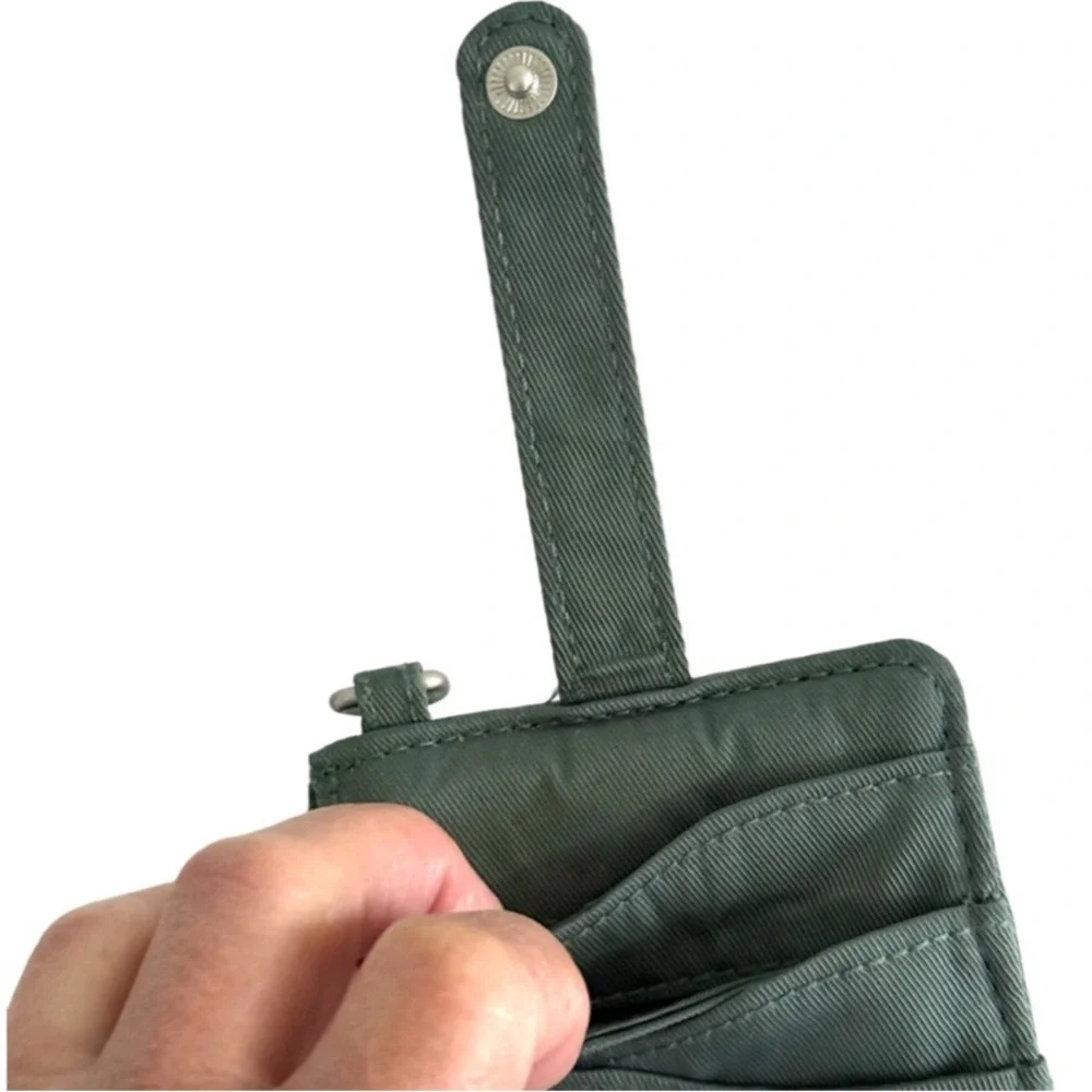 Vera Bradley Slim Card Holder Case Zippered Change Purse Quilted Olive Green